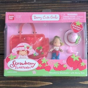 Strawberry Shortcake Doll with Red Tote